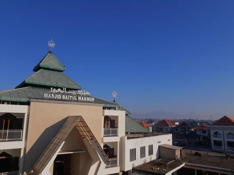 Masjid Baitul Makmur mosque in Denpasar, Bali