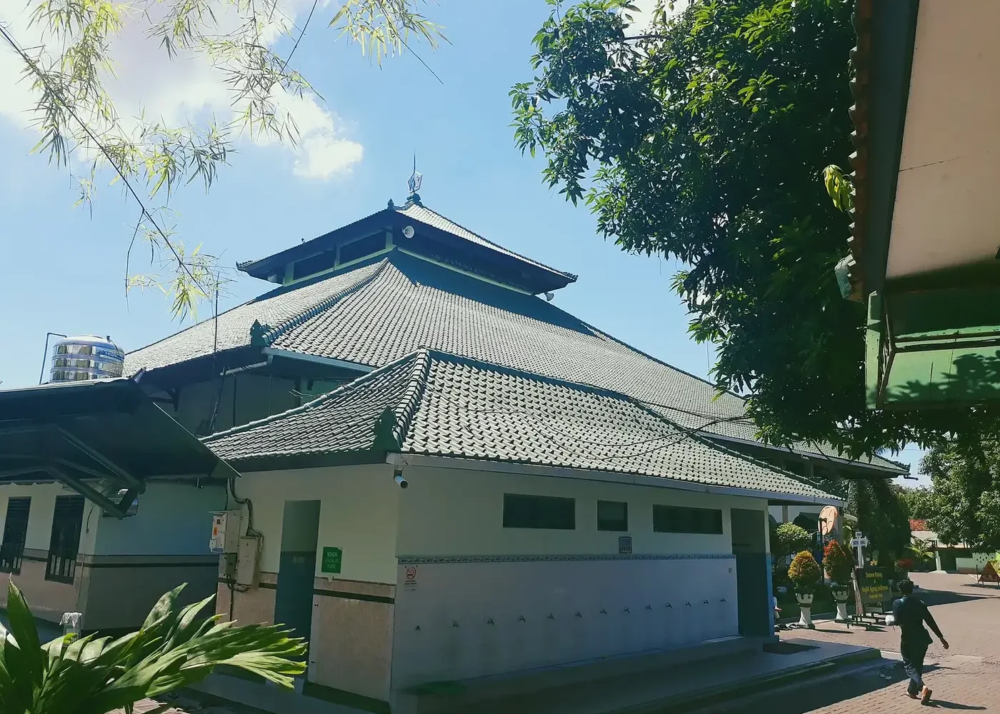 Masjid Agung Sudirman mosque in Denpasar, Bali